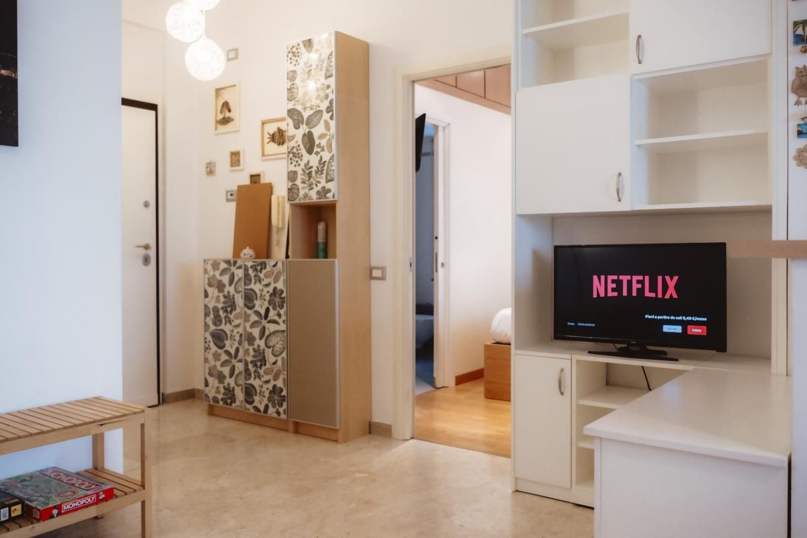 Quiet With Balcony - 30 Min To Center - Airport Link - By Orpi Rent Apartment *